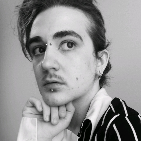 Meet your Posher, Maximilian - Picture 1 of 1